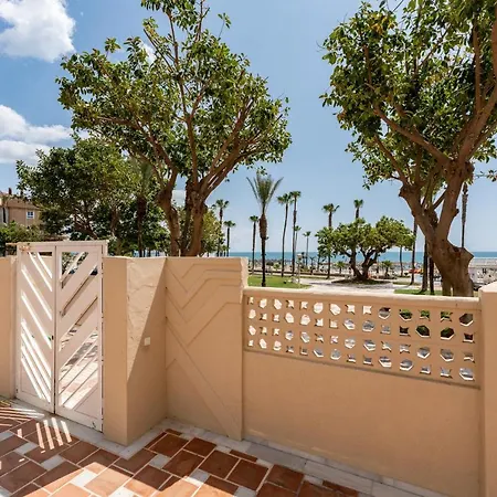 Malagasuite Seaside Penthouse شقة توريمولينوس