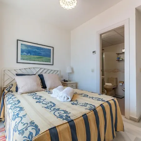 Malagasuite Seaside Penthouse Торремолинос