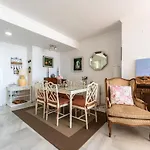 Malagasuite Seaside Penthouse *