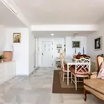 公寓 Malagasuite Seaside Penthouse 托雷莫利诺斯